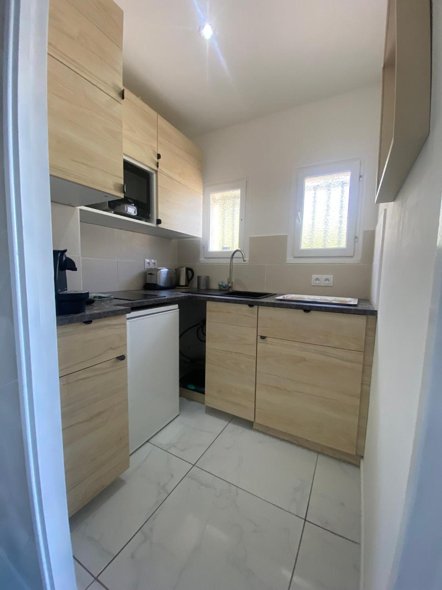 Appartement Cosy A Sanary Plage De Portissol-Climatise-Parking Prive المظهر الخارجي الصورة